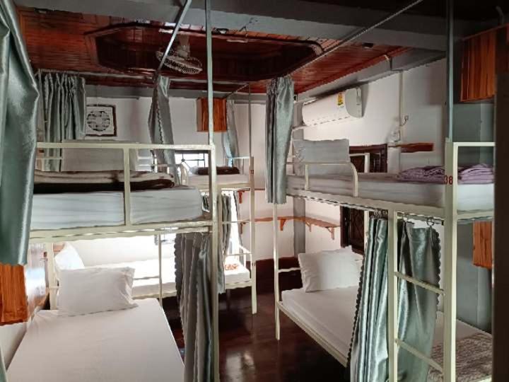 City Backpackers & Travel Luang Prabang Eksteriør billede